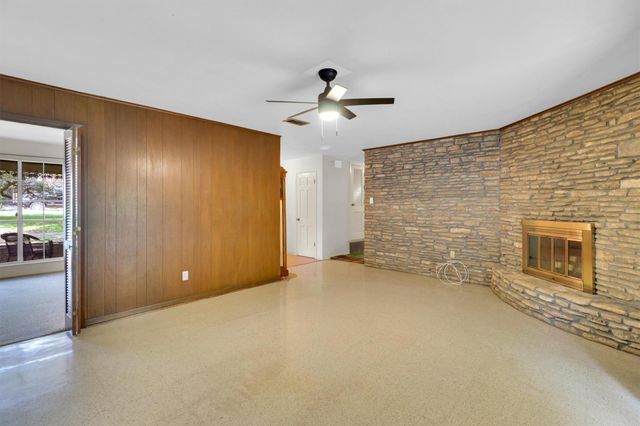 1109 Hollybluff ST, Austin, TX 78753