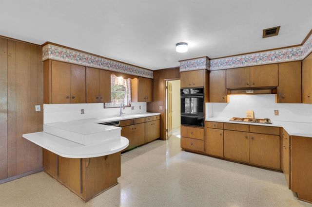 1109 Hollybluff ST, Austin, TX 78753