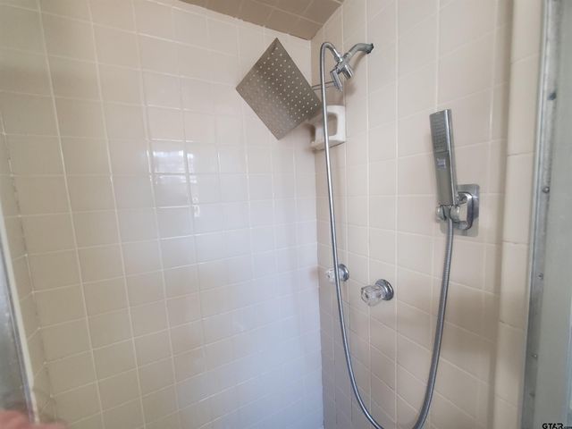 2811 Lisa Lane, Tyler, TX 75701