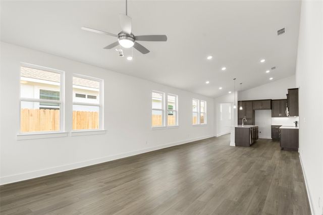 1108 Yaupon Holly DR, Georgetown, TX 78628