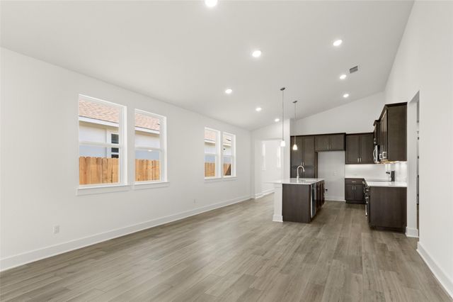 1108 Yaupon Holly DR, Georgetown, TX 78628