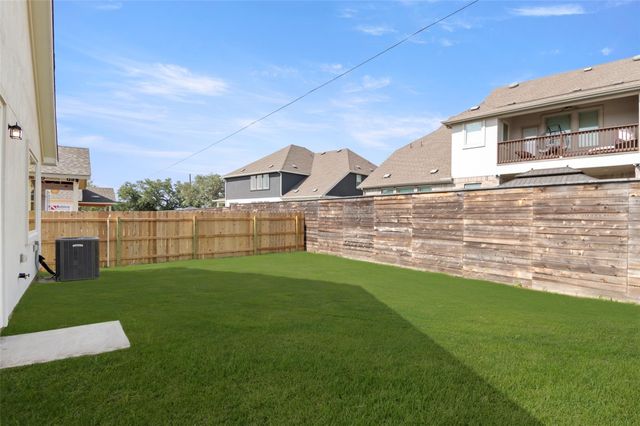 1108 Yaupon Holly DR, Georgetown, TX 78628
