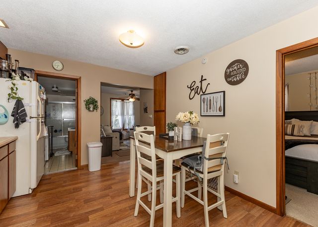 653 2nd Avenue S, Clinton, IA 52372