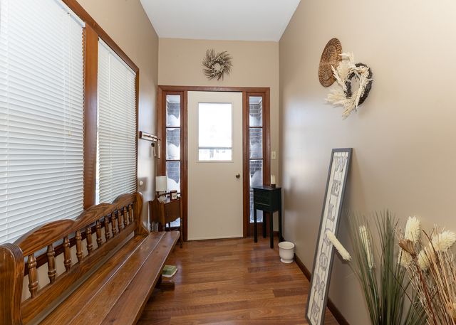 653 2nd Avenue S, Clinton, IA 52372