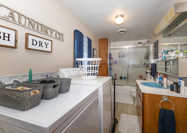 653 2nd Avenue S, Clinton, IA 52372