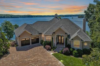 60 Westridge LN, Union Hall, VA 24176