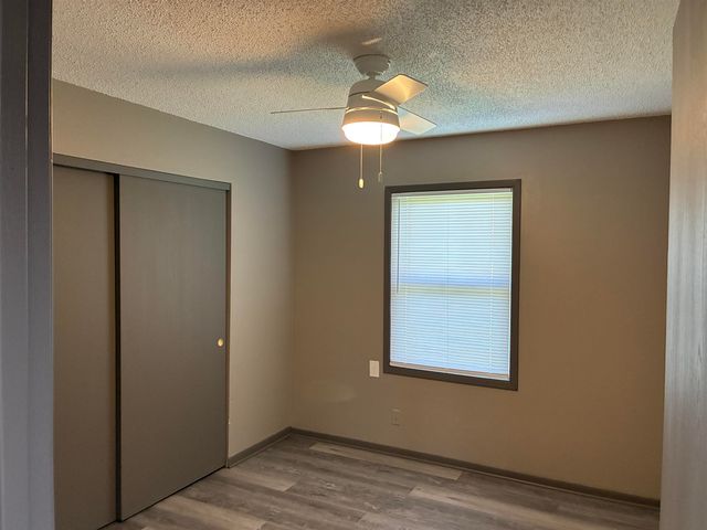 501 S Cedar St, Lindsborg, KS 67456