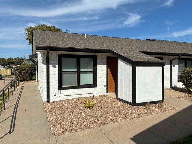 501 S Cedar St, Lindsborg, KS 67456