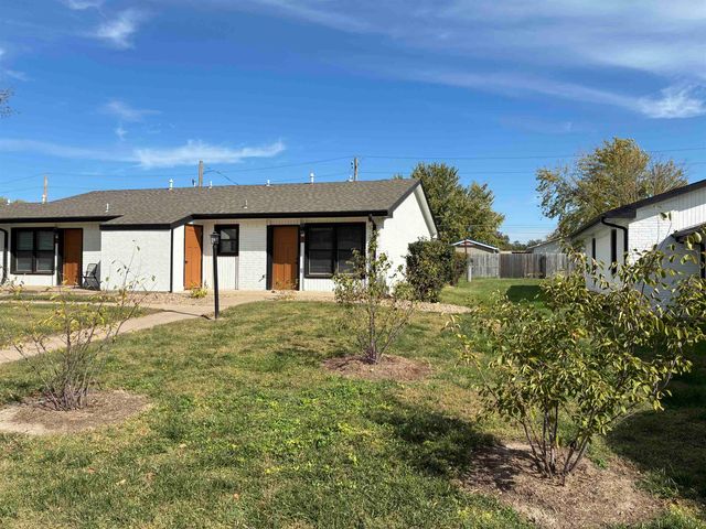 501 S Cedar St, Lindsborg, KS 67456