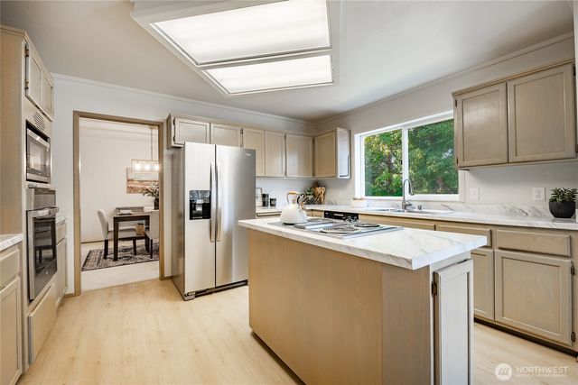 1117 W Racine Street, Bellingham, WA 98229