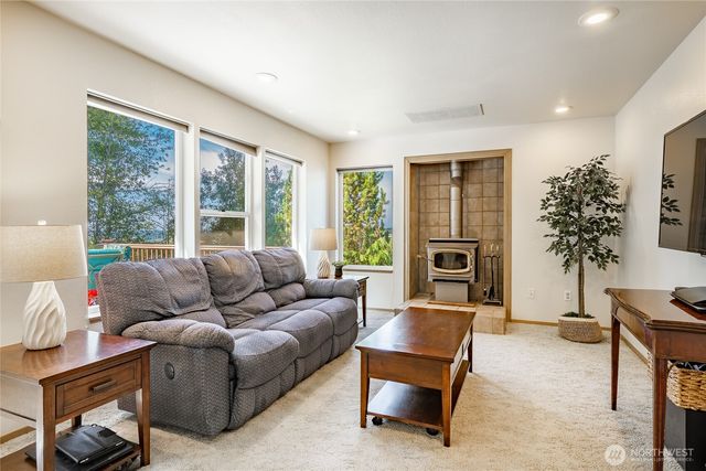 1117 W Racine Street, Bellingham, WA 98229