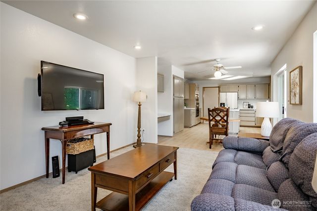 1117 W Racine Street, Bellingham, WA 98229