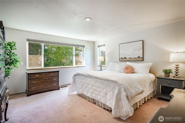 1117 W Racine Street, Bellingham, WA 98229