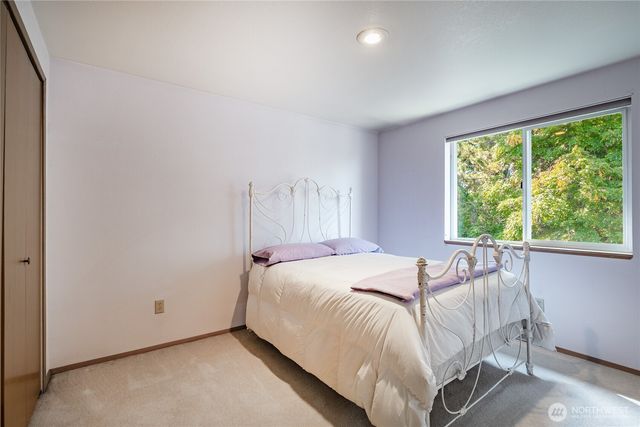 1117 W Racine Street, Bellingham, WA 98229