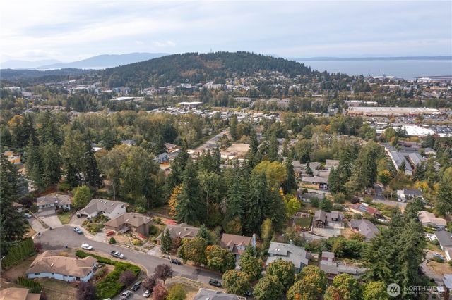 1117 W Racine Street, Bellingham, WA 98229