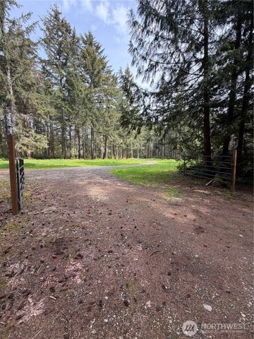 19205 30th Street SW, Lakebay, WA 98349