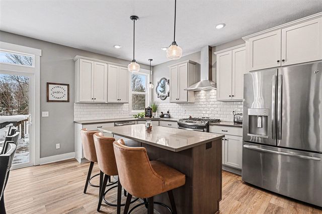 5531 Stanton Woods Drive, Hudsonville, MI 49426