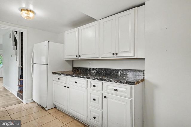 100 POPLAR ST, West Chester, PA 19382