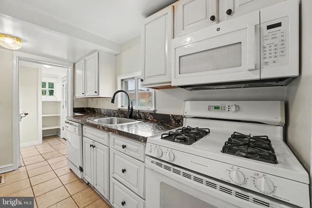 100 POPLAR ST, West Chester, PA 19382