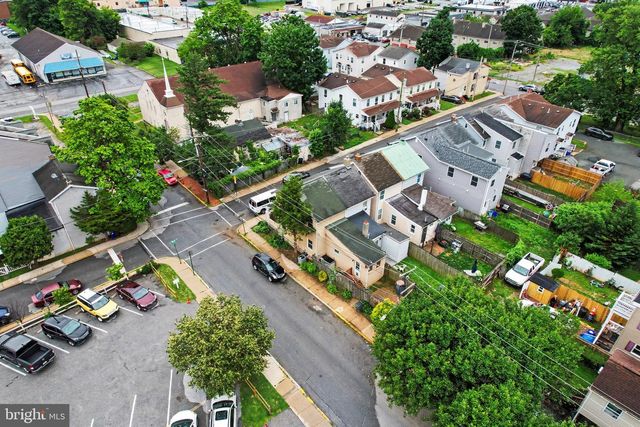 100 POPLAR ST, West Chester, PA 19382