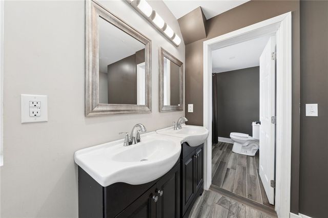 7209 Steubenville Pike, Oakdale, PA 15071