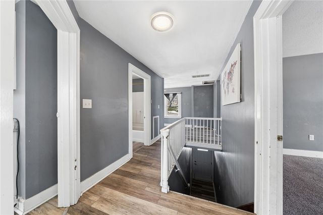 7209 Steubenville Pike, Oakdale, PA 15071