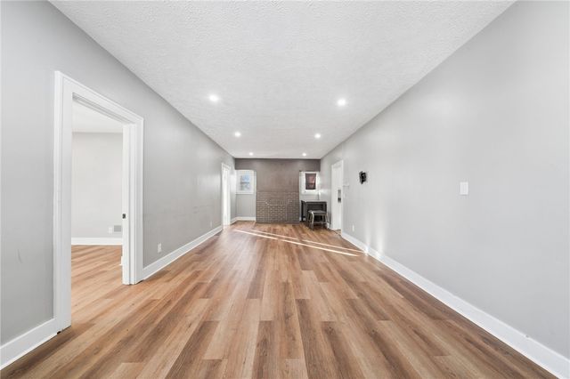 7209 Steubenville Pike, Oakdale, PA 15071