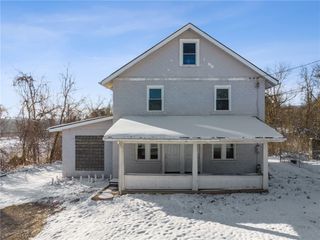 7209 Steubenville Pike, Oakdale, PA 15071