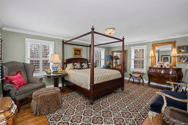 1393 Grayton St Street, Grosse Pointe Park, MI 48230