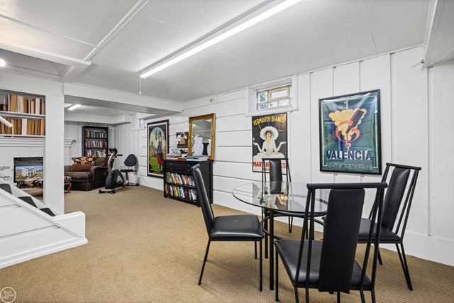 1393 Grayton St Street, Grosse Pointe Park, MI 48230