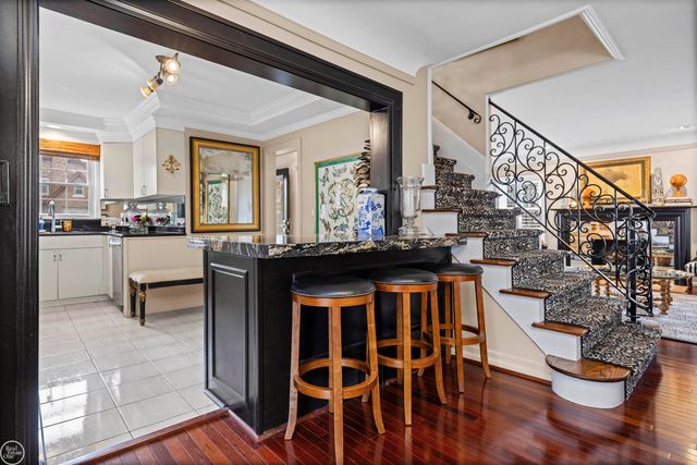 1393 Grayton St Street, Grosse Pointe Park, MI 48230