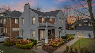 1393 Grayton St Street, Grosse Pointe Park, MI 48230