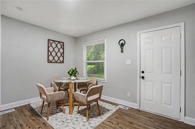 15407 White Avenue, Grandview, MO 64030