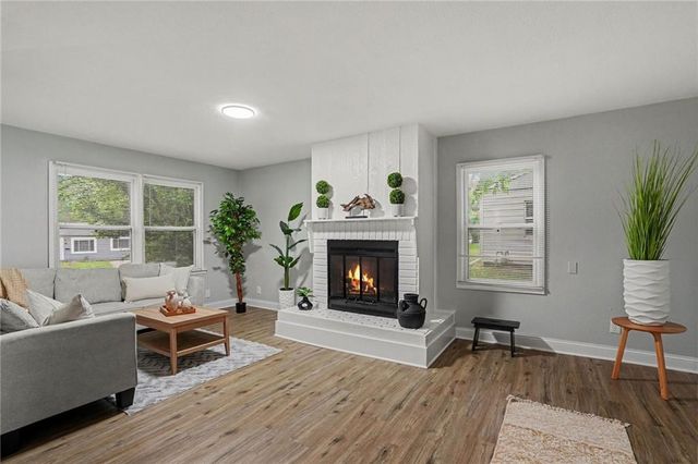 15407 White Avenue, Grandview, MO 64030