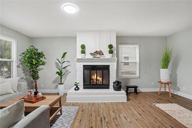 15407 White Avenue, Grandview, MO 64030