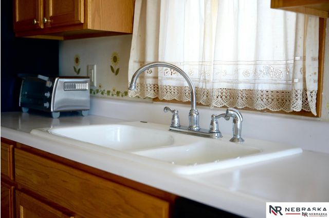 625 Arbor Court, Bennet, NE 68317