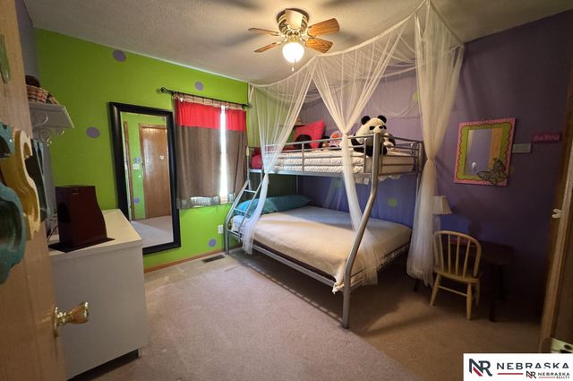 625 Arbor Court, Bennet, NE 68317