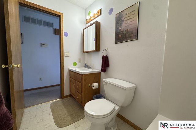 625 Arbor Court, Bennet, NE 68317