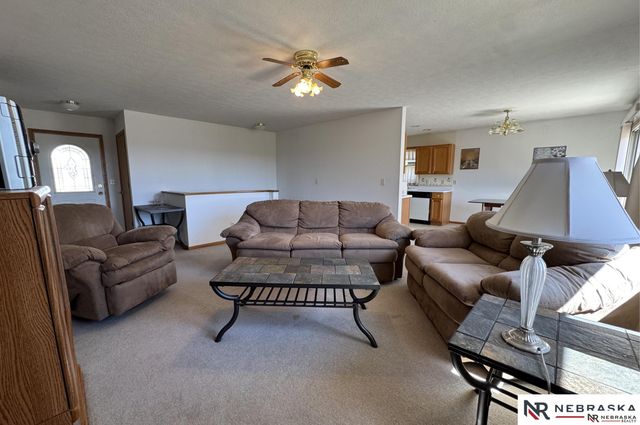 625 Arbor Court, Bennet, NE 68317