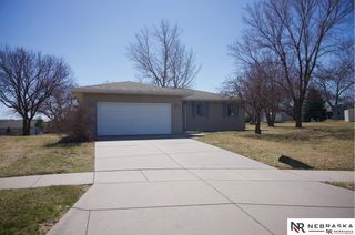 625 Arbor Court, Bennet, NE 68317