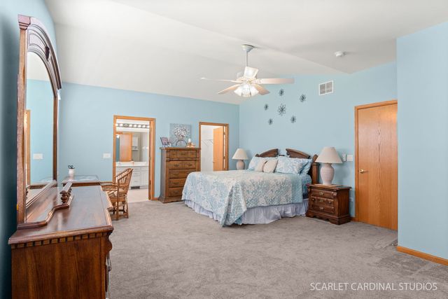 16606 Buckner Pond Way, Crest Hill, IL 60403