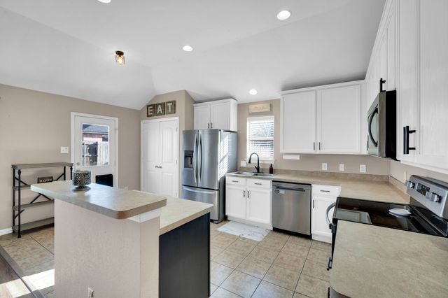 141 Ringneck Drive, Sanger, TX 76266