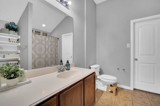 141 Ringneck Drive, Sanger, TX 76266