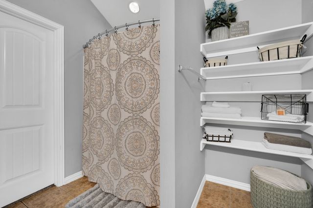 141 Ringneck Drive, Sanger, TX 76266