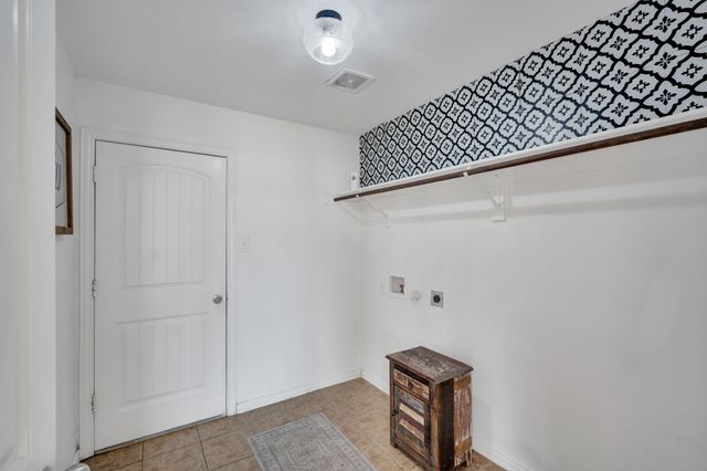 141 Ringneck Drive, Sanger, TX 76266