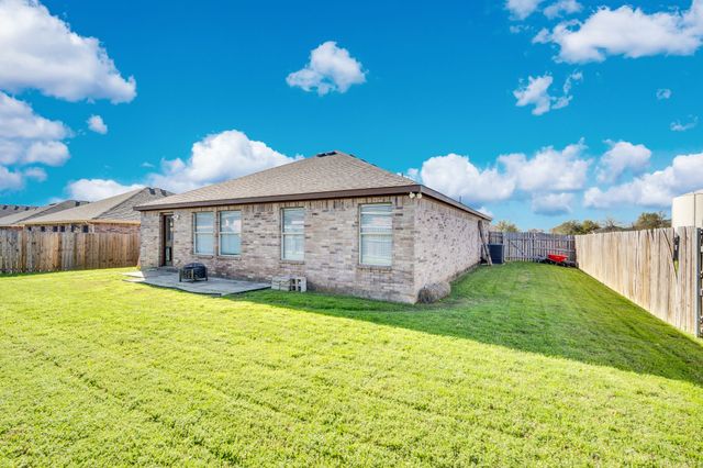 141 Ringneck Drive, Sanger, TX 76266