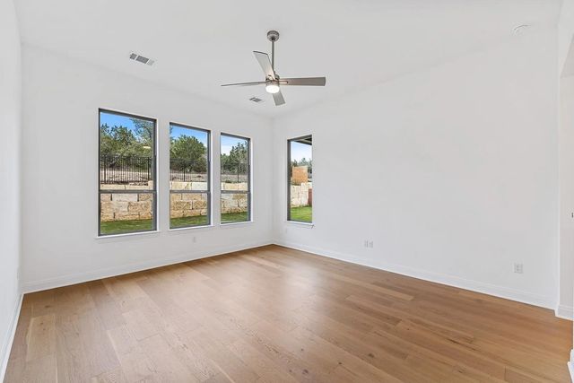 7605 Becasseau DR, Austin, TX 78738