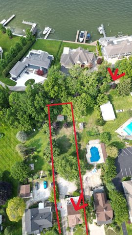 205 E Savidge Street, Spring Lake Vllg, MI 49456