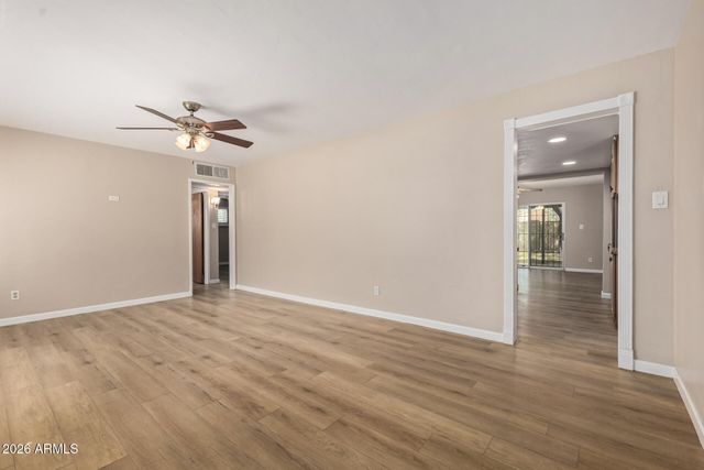 9804 N 4TH Avenue, Phoenix, AZ 85021