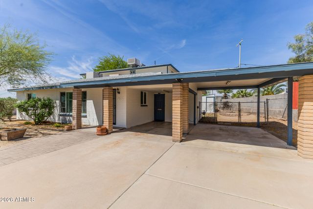 9804 N 4TH Avenue, Phoenix, AZ 85021